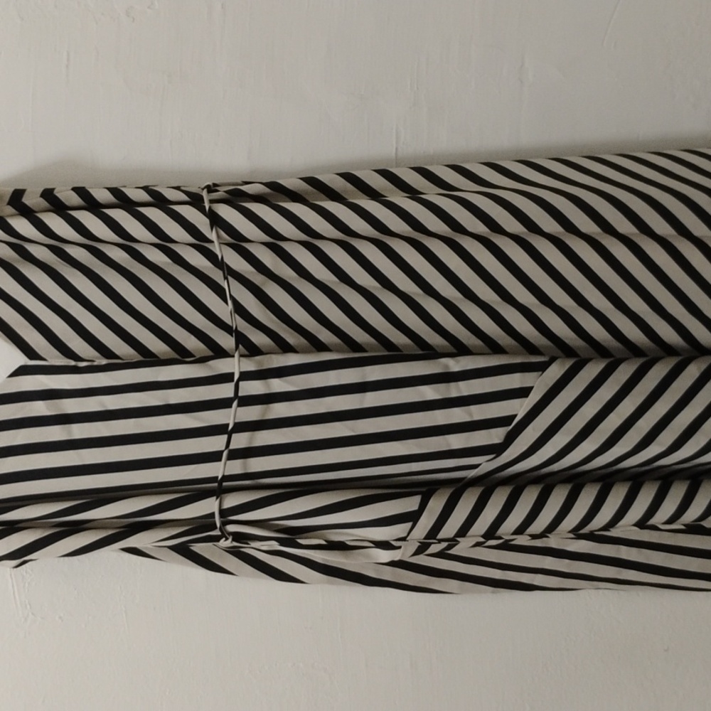 Banana Republic dress. - Picture 3 of 3